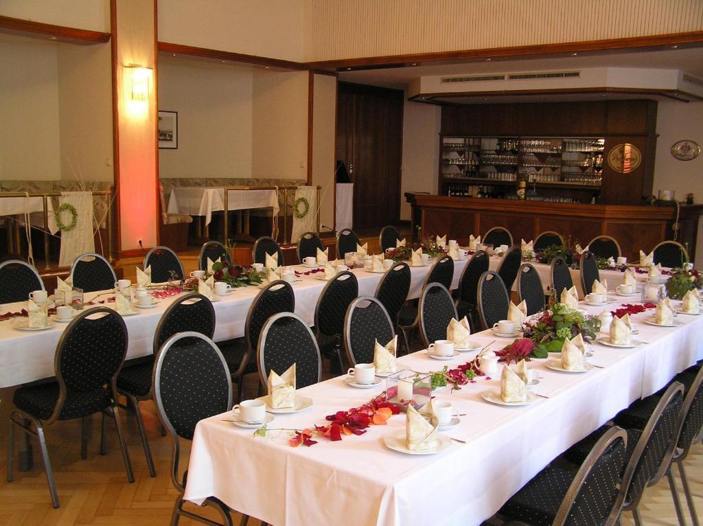 Hotel Saechsisches Haus Berggiesshubel Bagian luar foto