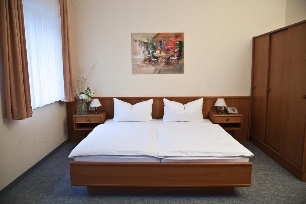 Hotel Saechsisches Haus Berggiesshubel Ruang foto