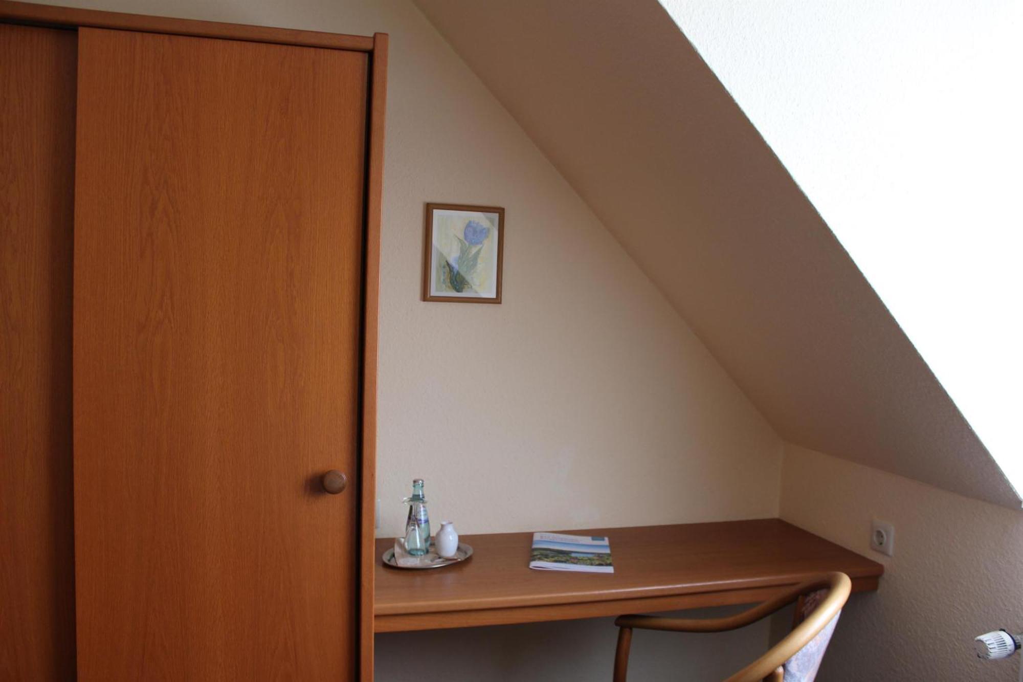 Hotel Saechsisches Haus Berggiesshubel Bagian luar foto