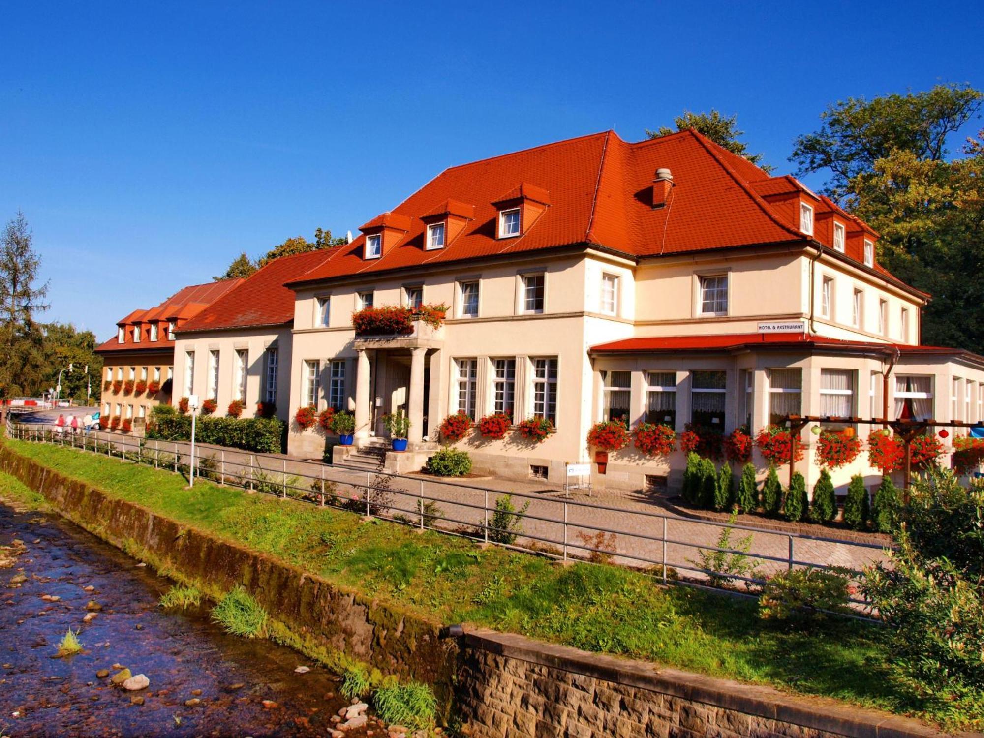 Hotel Saechsisches Haus Berggiesshubel Bagian luar foto
