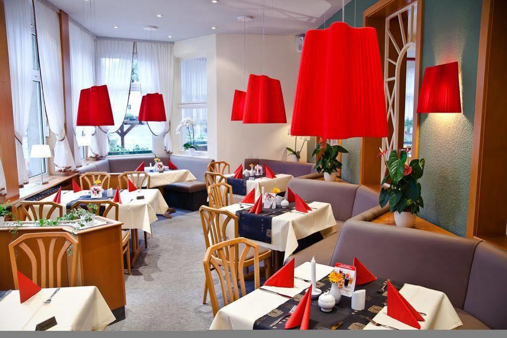 Hotel Saechsisches Haus Berggiesshubel Bagian luar foto